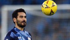 Барса може да остане с пръст в устата за Гюндоган