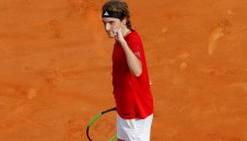 Просто феноменален! 19-годишният Циципас е на финал в Барселона