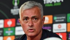 Моуриньо е нарцисист, способен е на всичко за победата