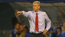 Венгер се заяде с Жозе преди дербито