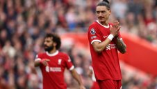 Клоп се скъса да хвали Дарвин 