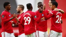 Свиреп Манчестър Юнайтед направи "черешките" на компот и излезе четвърти