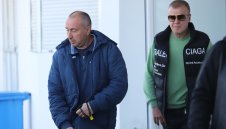 Мъри получи заплатите си, но... само до декември