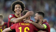 Роналдо плаче: Белгия детронира Португалия