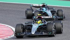 Хамилтън обясни защо толкова учтиво пропусна Ръсел в Япония