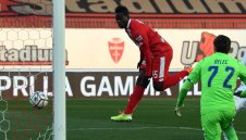 Оправдаха Балотели по обвиненията в изнасилване