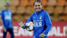 Голяма чест! Папа Франциск се срещна с италианските национали по повод класирането на Евро 2020