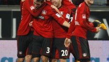 Щутгарт се спъна на финалната права в Леверкузен