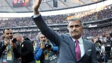 Бешикташ отказа да доиграе скандалния реванш с Фенербахче