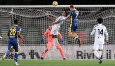 Верона изпусна Юве у дома 