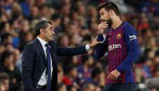 Как Пике хвана Валверде за гушата