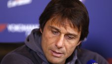 Конте отсече: Титлата? Не е времето да говорим за това!