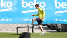 Мачовете без публика си заслужават заради Меси