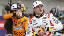 Макс не пропусна "да ухапе" Макларън след "Сузука"