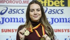 Нургюл Салимова завърши с реми, китайката Тан Чжони ще играе за световната титла