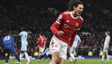 Кавани гледа към Барса: Юнайтед си заплю петима