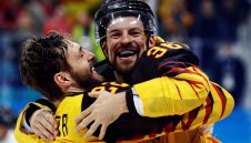 Германия шокира Канада и е на финал по хокей