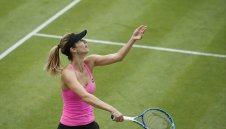 Пиронкова падна с четири места