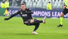 Падение: Юве засилва Артур към Арсенал