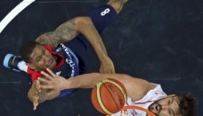 Домакините поизмъчиха Ла Фурия