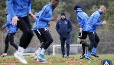 Хубчев пази Левски от лошите новини 