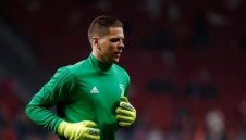 Борусия Дортмунд иска Шчесни, но няма пари за него