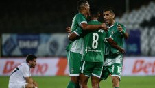 Лудогорец писа тройка на Славия и окупира върха