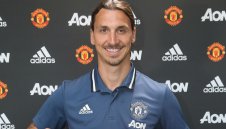 Златан вече чупи рекорди на "Олд Трафорд"