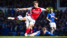 Арсенал се издъни срещу Евертън и отписа титлата