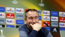 Мъри Стоилов се оправда след 0:5: Всеки удар във вратата ни беше гол 