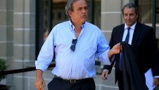 Платини за Блатер: Искаше да умре като президент на ФИФА!