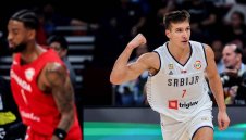 Сърбин вече е рекордьор по тройки на световни първенства