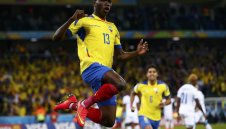 №13 донесе победата на Еквадор