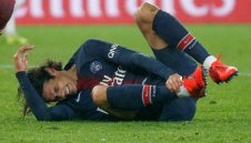 Във Франция: Кавани е аут за месец