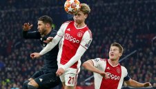 Де Йонг: ВАР е създаден да помага на грандовете