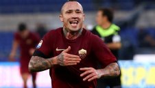 Спалети засипа с похвали Нинджата