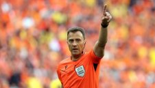 Съдбовната среща Ман Юнайтед - Тотнъм ще бъде свирена от германец