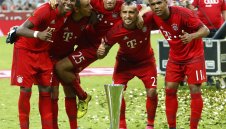 Ван Гаал предлага двойно по-висока заплата на Мюлер