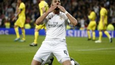 Реал разби Виляреал и продължава да се надява на чудо + ВИДЕО