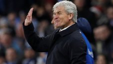 Стоук ще спира Челси с юноши