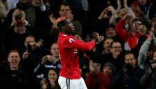 Погба вдъхнови Юнайтед за обрат срещу Нюкасъл, Ибра също се завърна