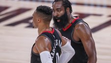 Брадата не е впечатлен от идването на Джон Уол