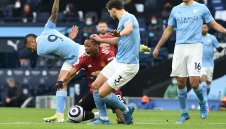 Дортмунд иска Марсиал за заместник на Холанд 