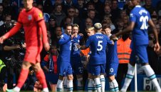 Челси счупи каръка и записа първа победа от 10 мача