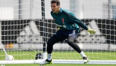 Буфон се връща в училище 