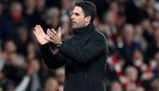 Страхотна новина за Арсенал в битката за титлата