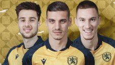 Историческо! Ето с какъв екип ще играе България