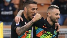 Интер се разделя с халф още през януари