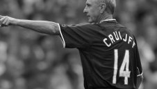 Стадионът на Аякс ще се казва "Йохан Кройф Арена"