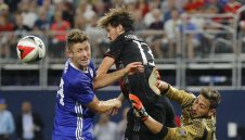 Милан: Долу ръцете от Романьоли